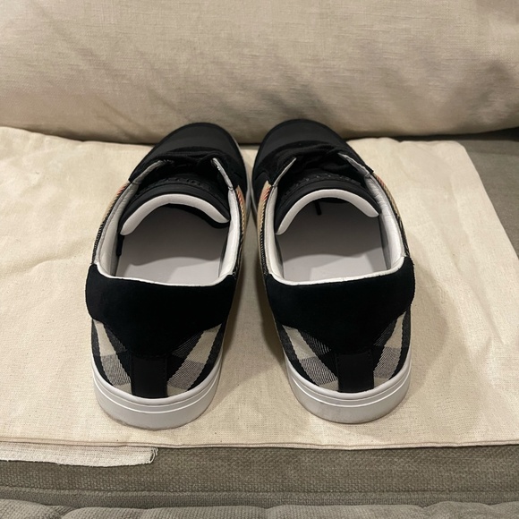 Burberry Mens Suede and Check Sneakers - Picture 3 of 5